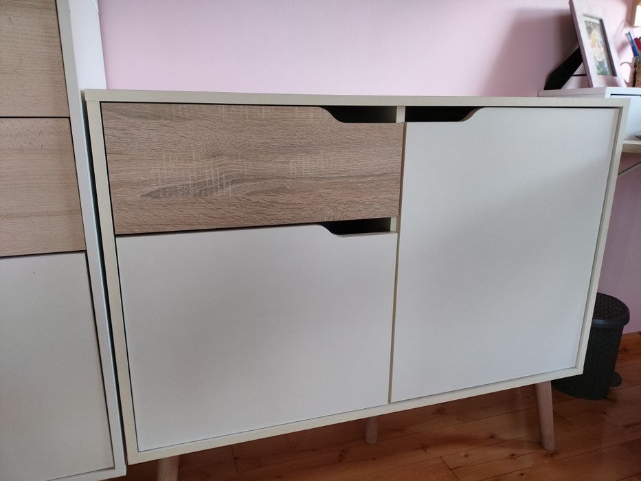 Sprzedam białą komodę