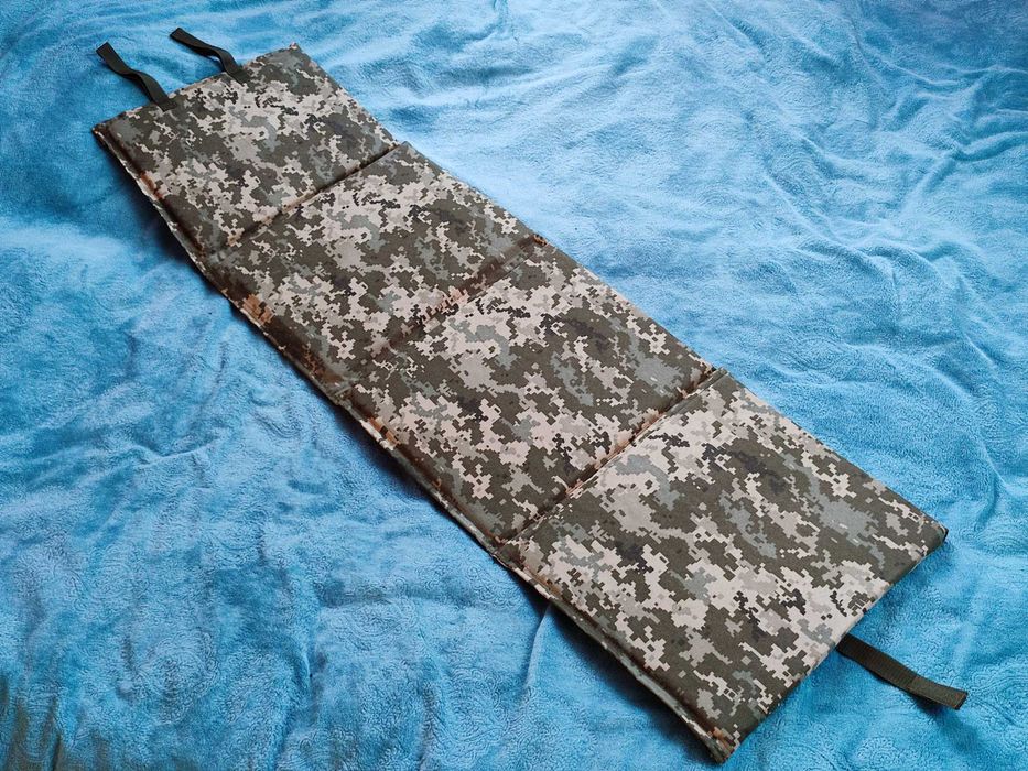 Тактичний каремат-піджопник , 4-х секційний, піксель.