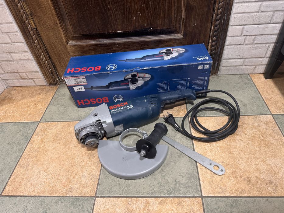 Угловая шлифмашина Bosch GWS 2200 Professional, 230 мм