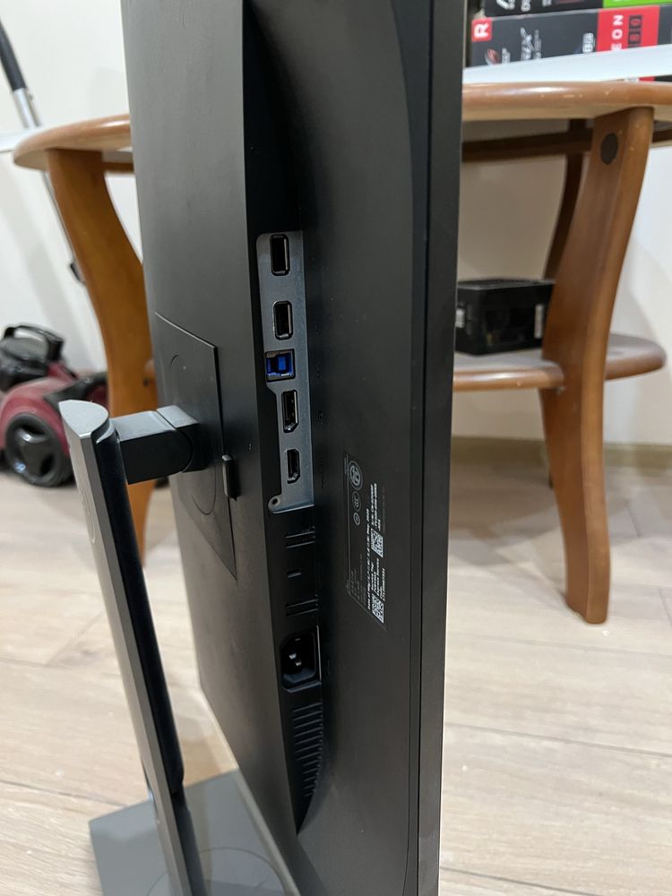 Монитор dell p2720d