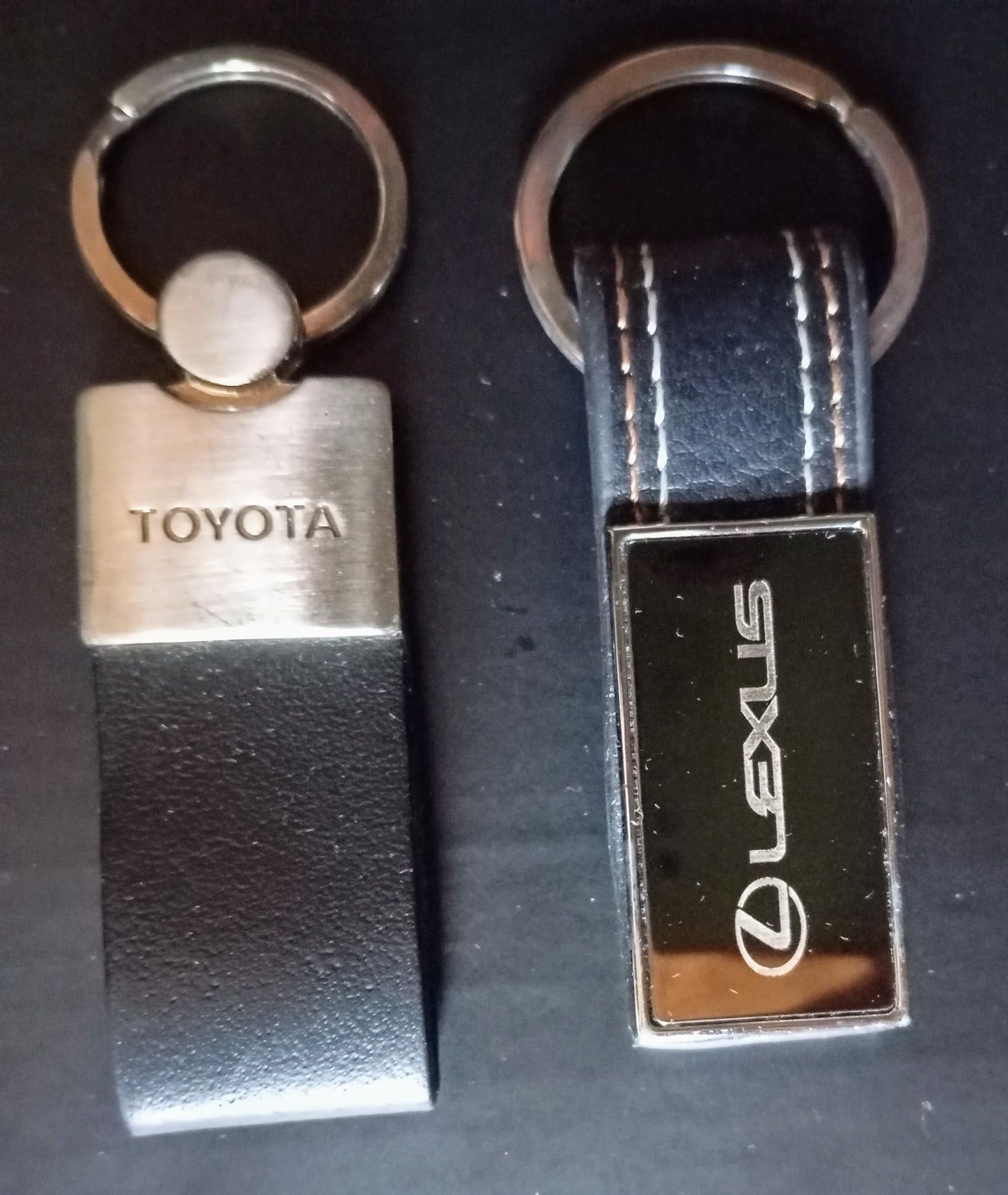 2 Porta chaves para carro ou colecção.