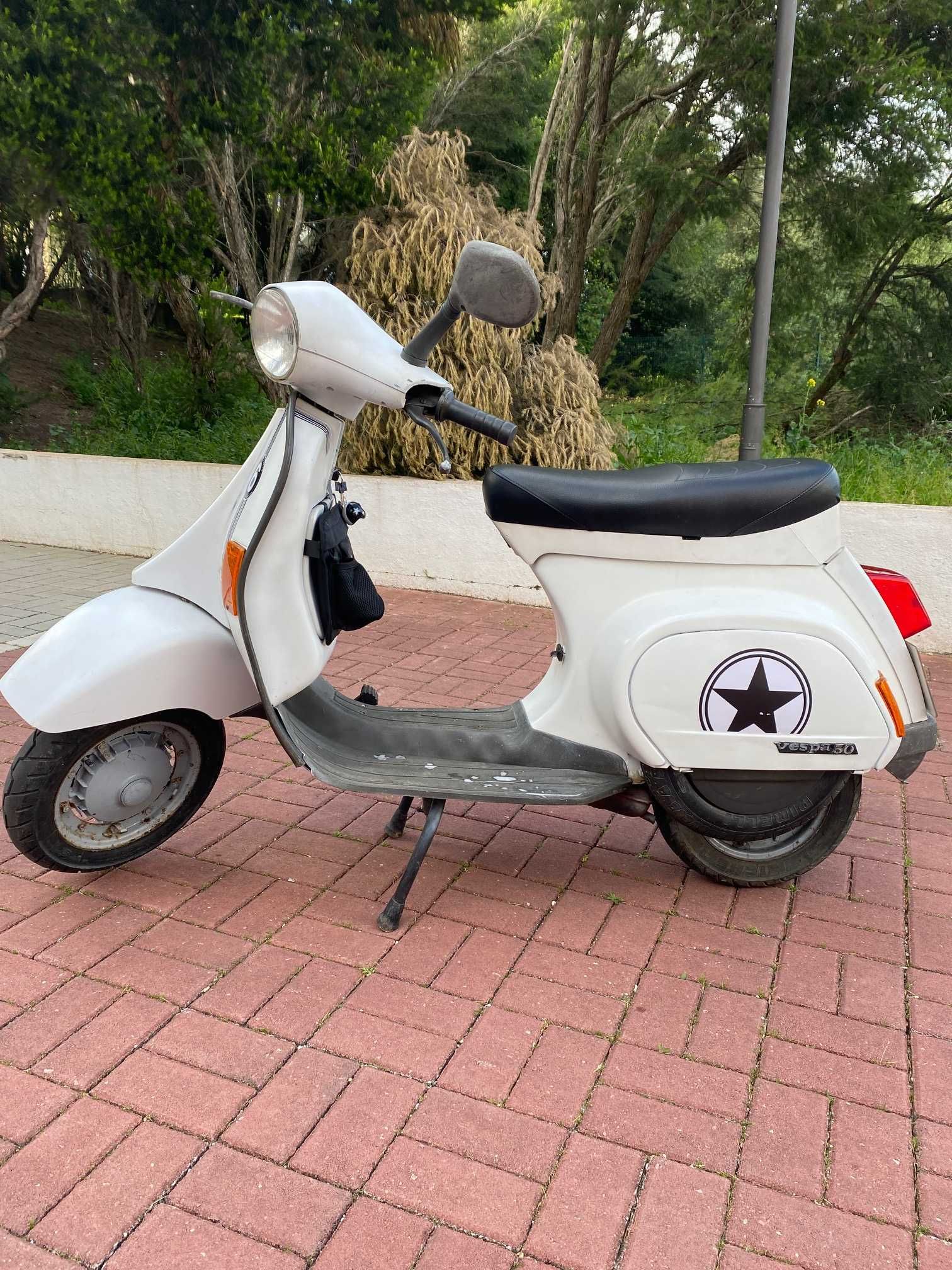 Vespa PK 50 FL2 clássica de 1991 em bom estado