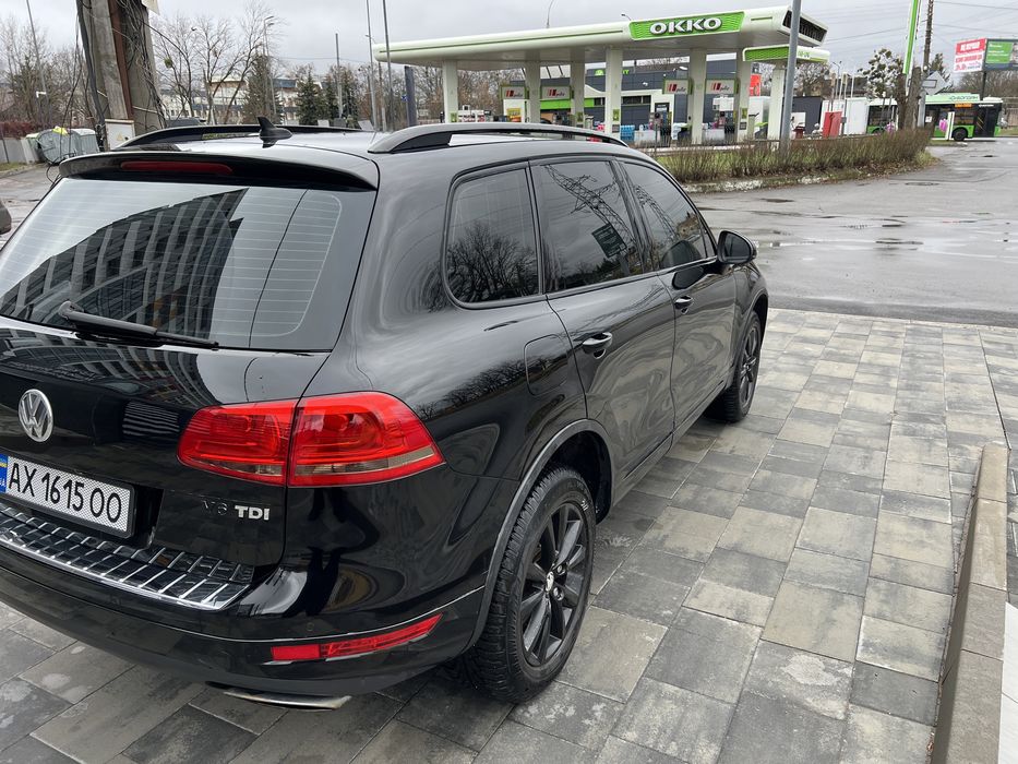 Volkswagen Touareg  2012 Official