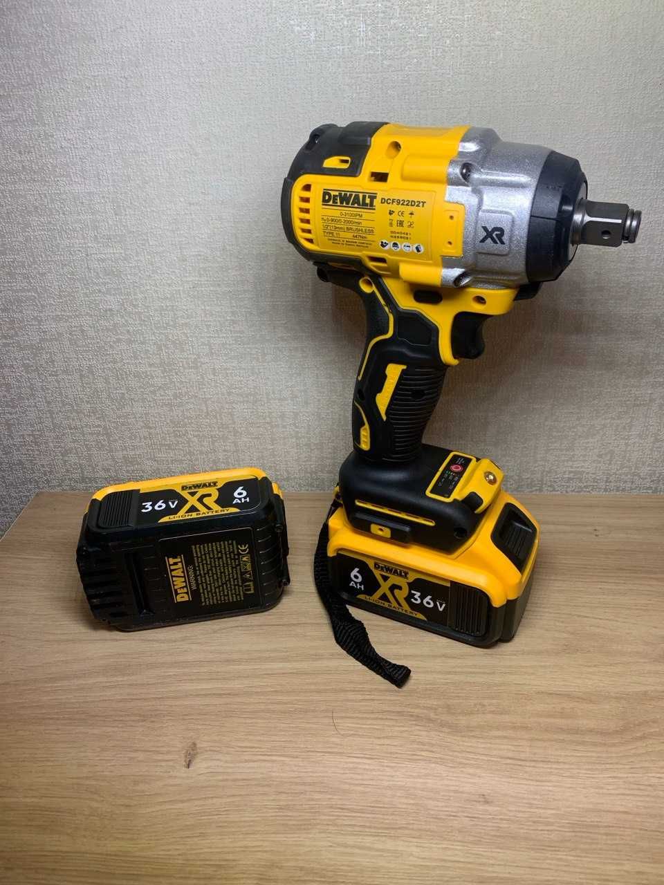 Ударний акумуляторний гайковерт DeWalt DCF922D2T (36V, 6AH) Гайкокрут