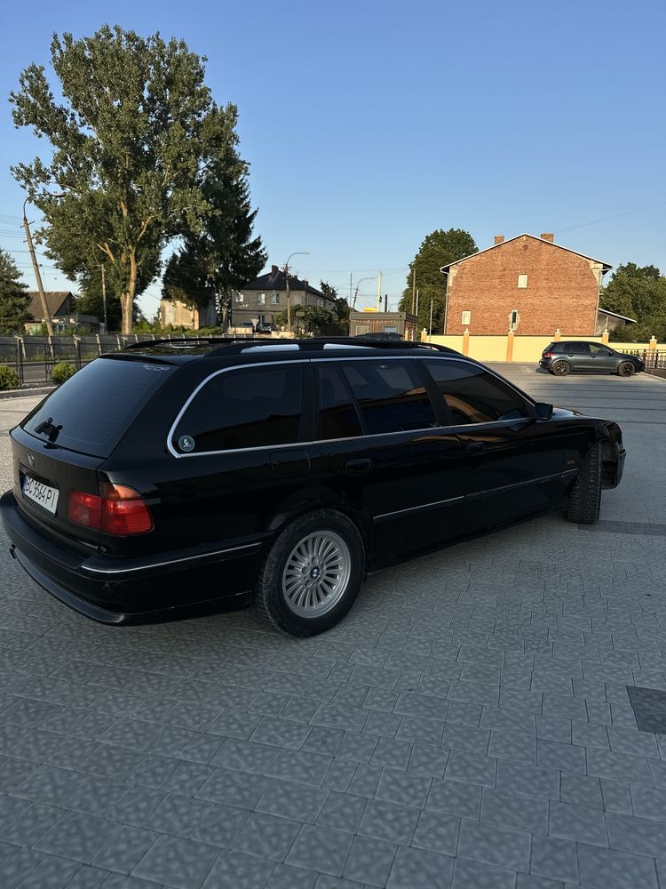BMW E39 m50b20.