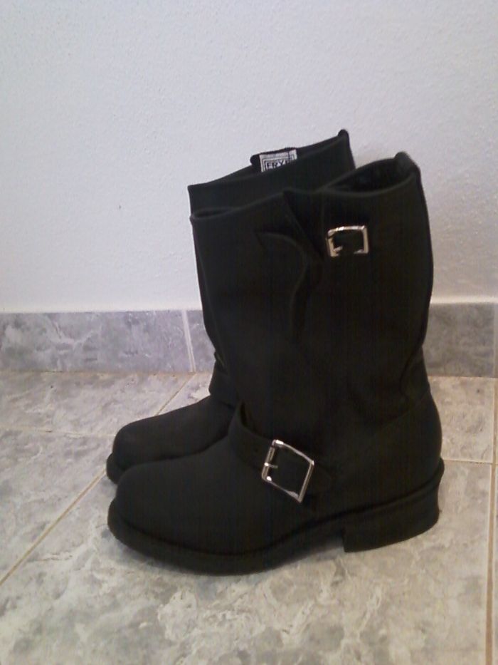 Botas Pretas Frye