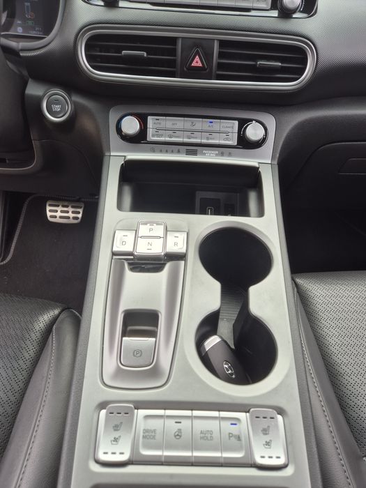 Aluguer de Veículo para TVDE - Hyundai kauai Electric 64kwh