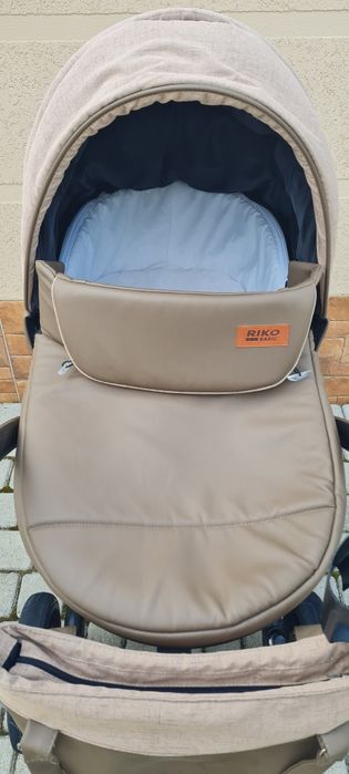 Коляска 3 в 1 Riko Basic Aicon 10 с автолюлькой