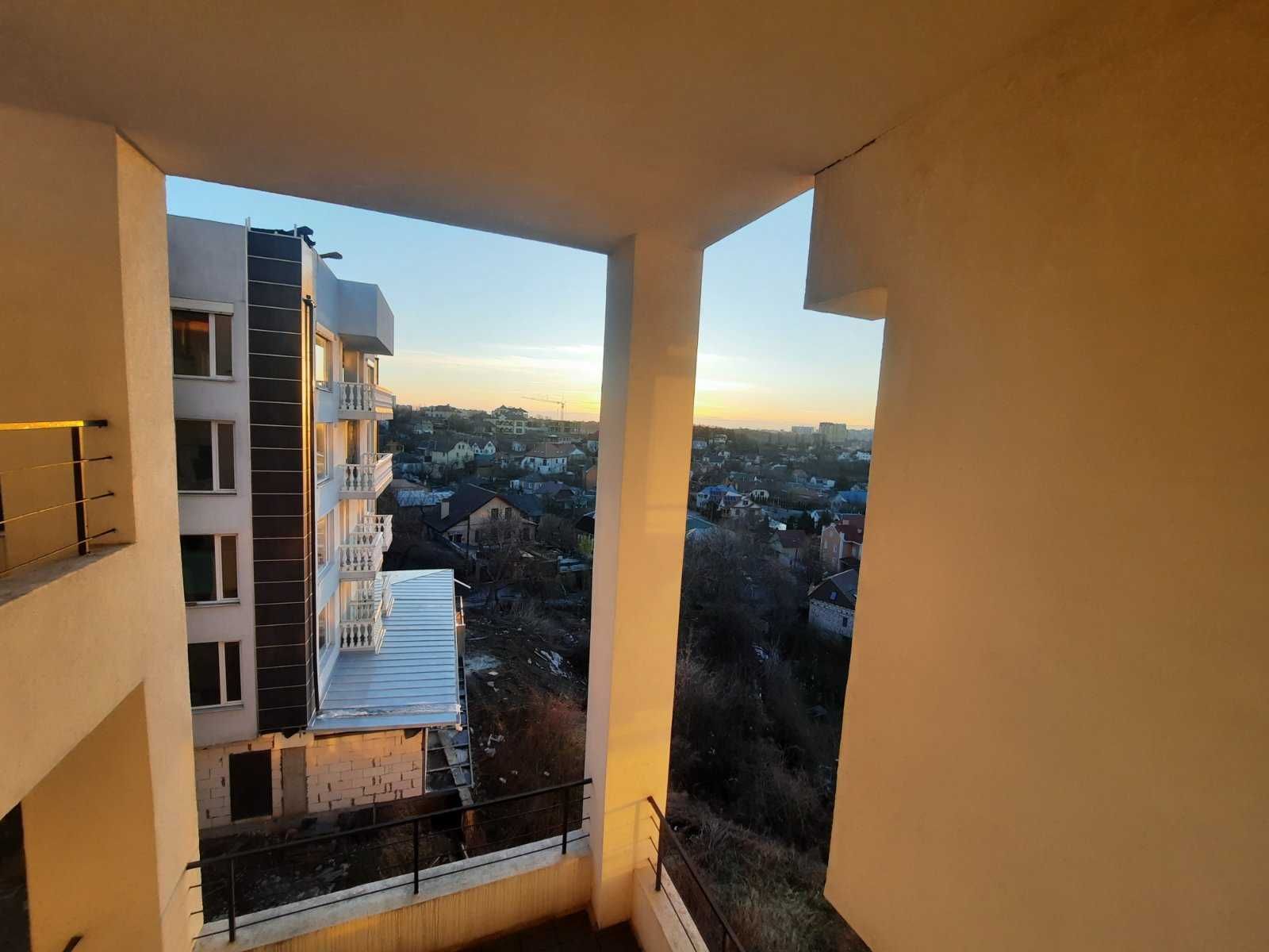Продаж 2-кімнатної квартири, Майкопська 1а