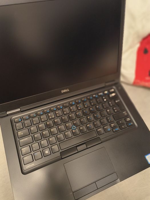 Dell 14" i5 8gb ram ddr4 ssd 256gb.full hd