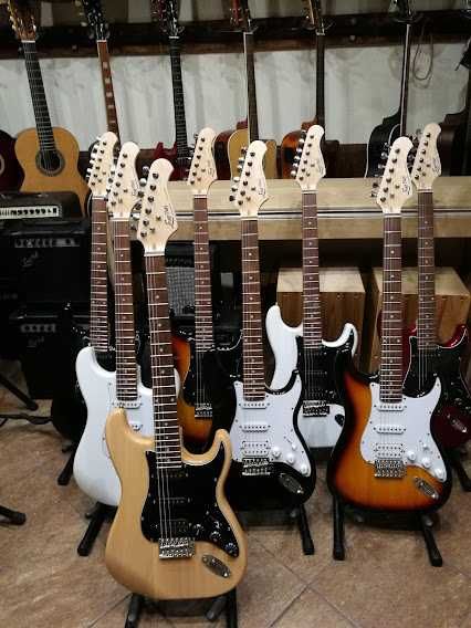gitara elektryczna + wznacniacz 15W zestaw Ever Play stratocaster ST-2