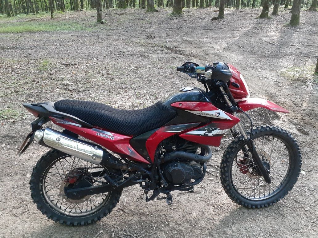 Продам моторку Spark 200cc