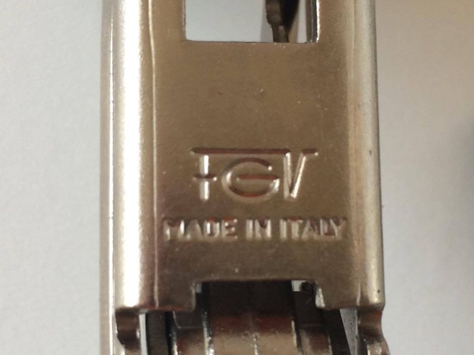 Dwa Zawiasy kątowe 175 stopni do drzwi narożnych F