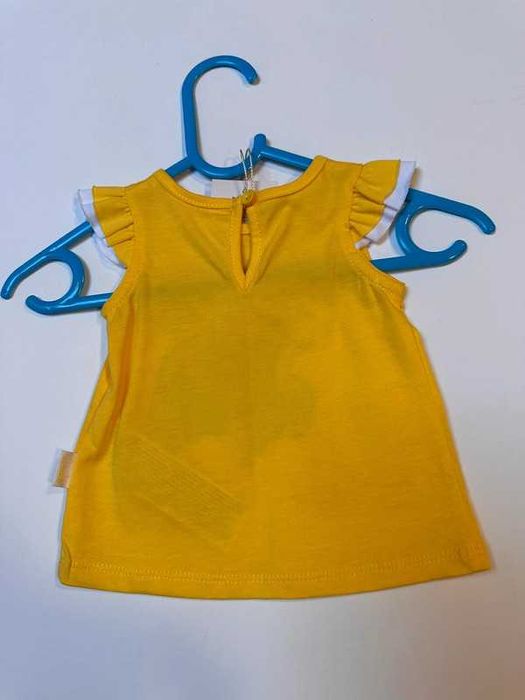 Koszulka T-shirt 62 krótki rękaw z falbanką żółta zapinana z tyłu