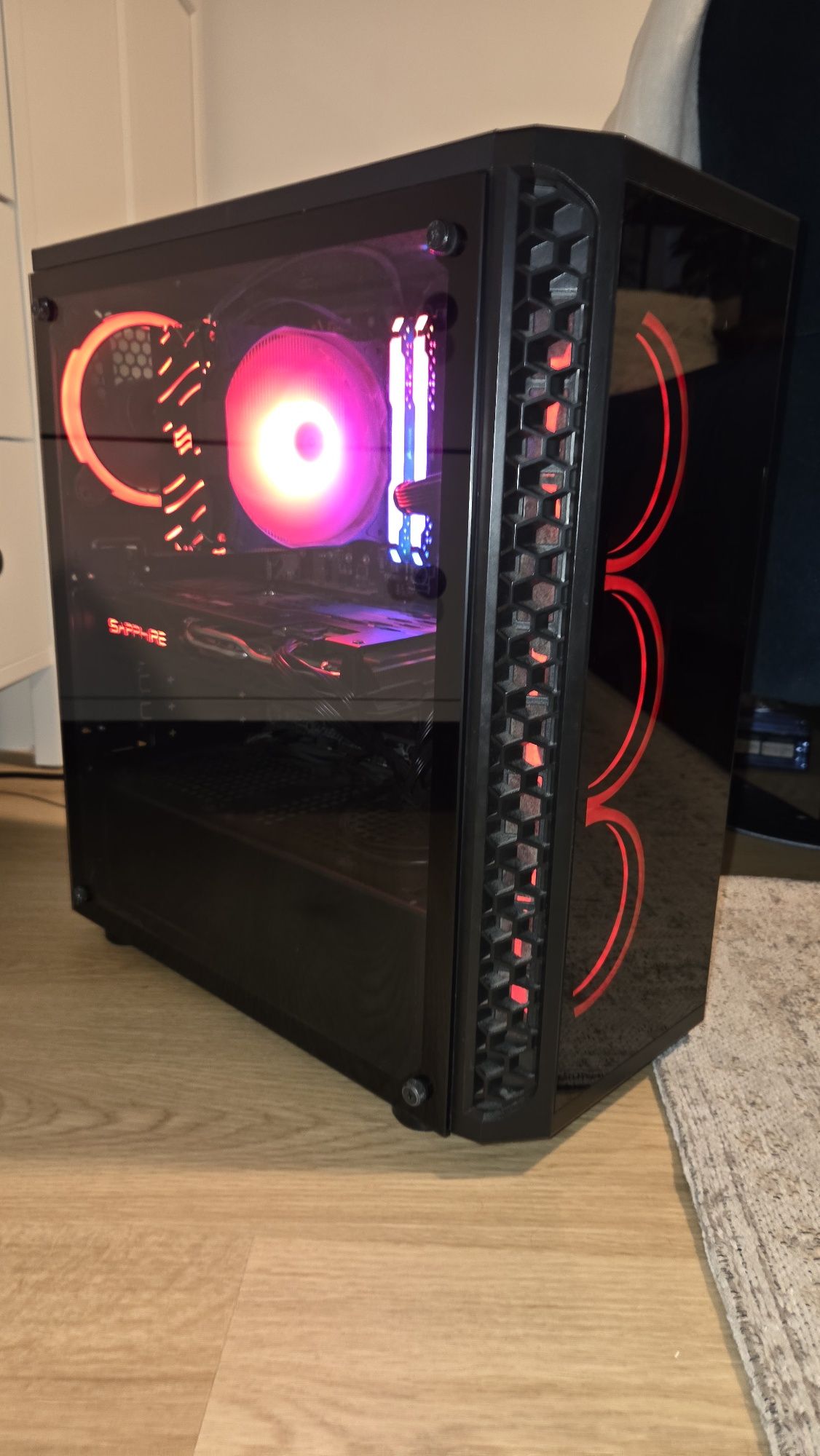 Komputer AMD 5 3600 AM4, Radeon RX 5600 XT, 48 GB RAM, RGB