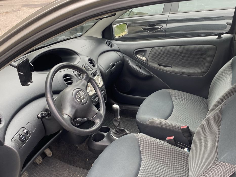Toyota Yaris 2005