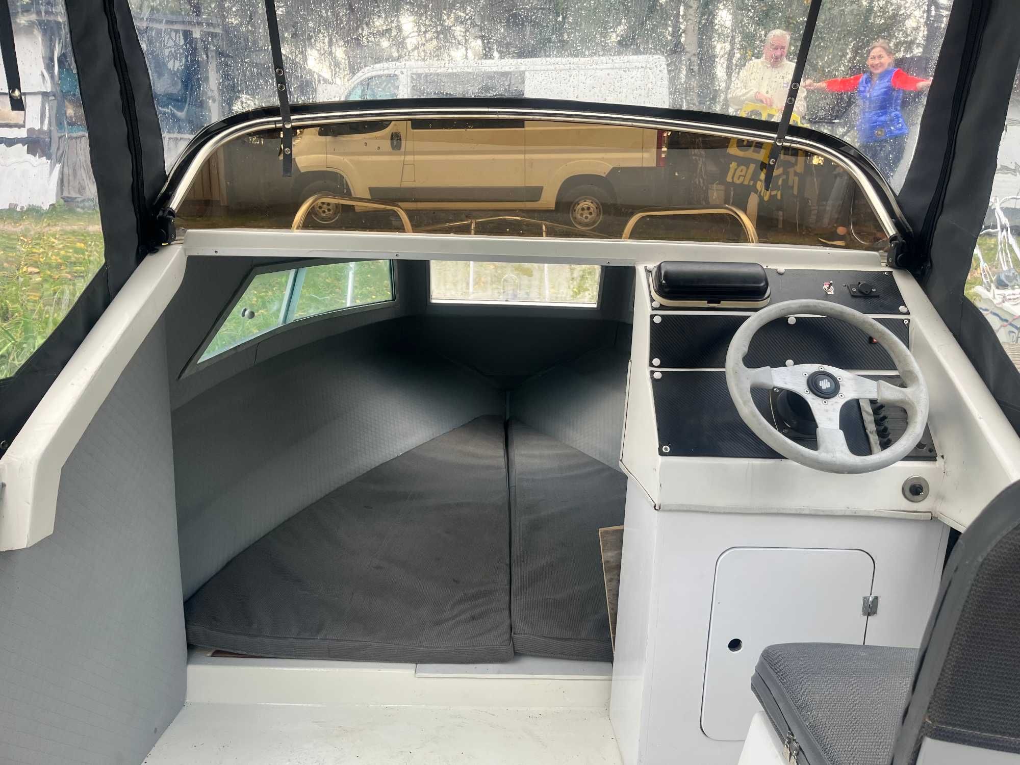 Jacht motorowy motorówka kabinowa Flipper 500