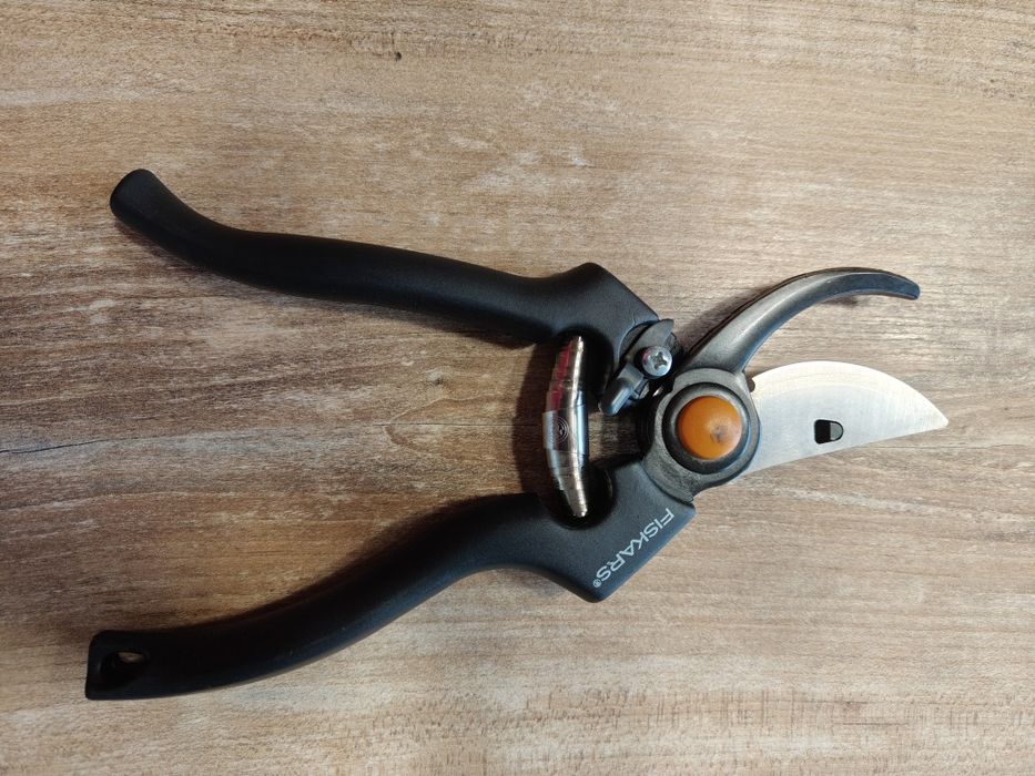 Sekator Fiskars Profesjonalny