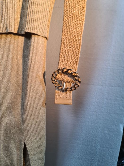 Conjunto de top saia e cinto dourado ZARA M