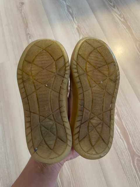 Buty świecące ocieplane  H&M, rozm  26  .
