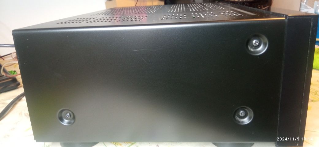 Amplituner Onkyo HT-R548