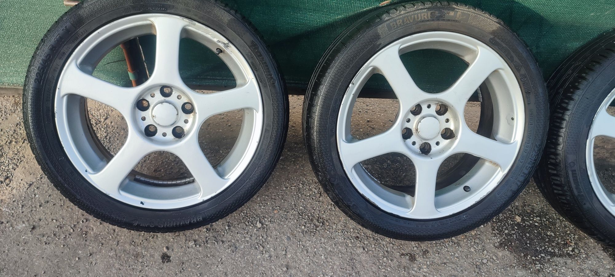 Koła alufelgi VW skoda 5x112 17/45/225 opony letnie