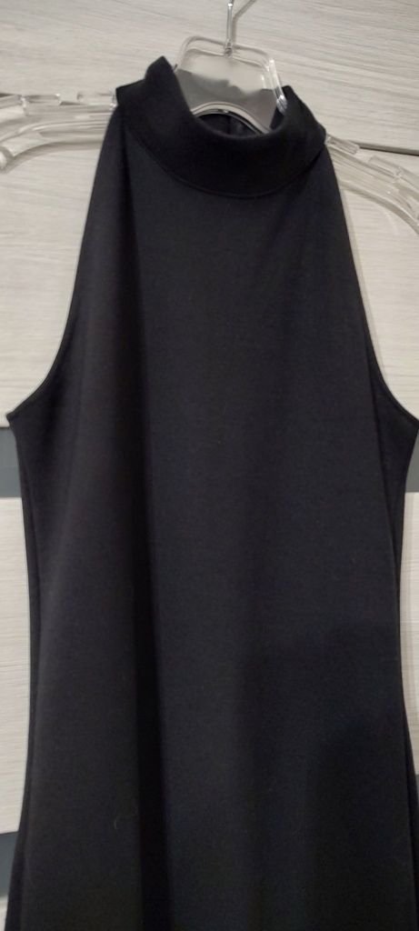 Sukienka czarna halter