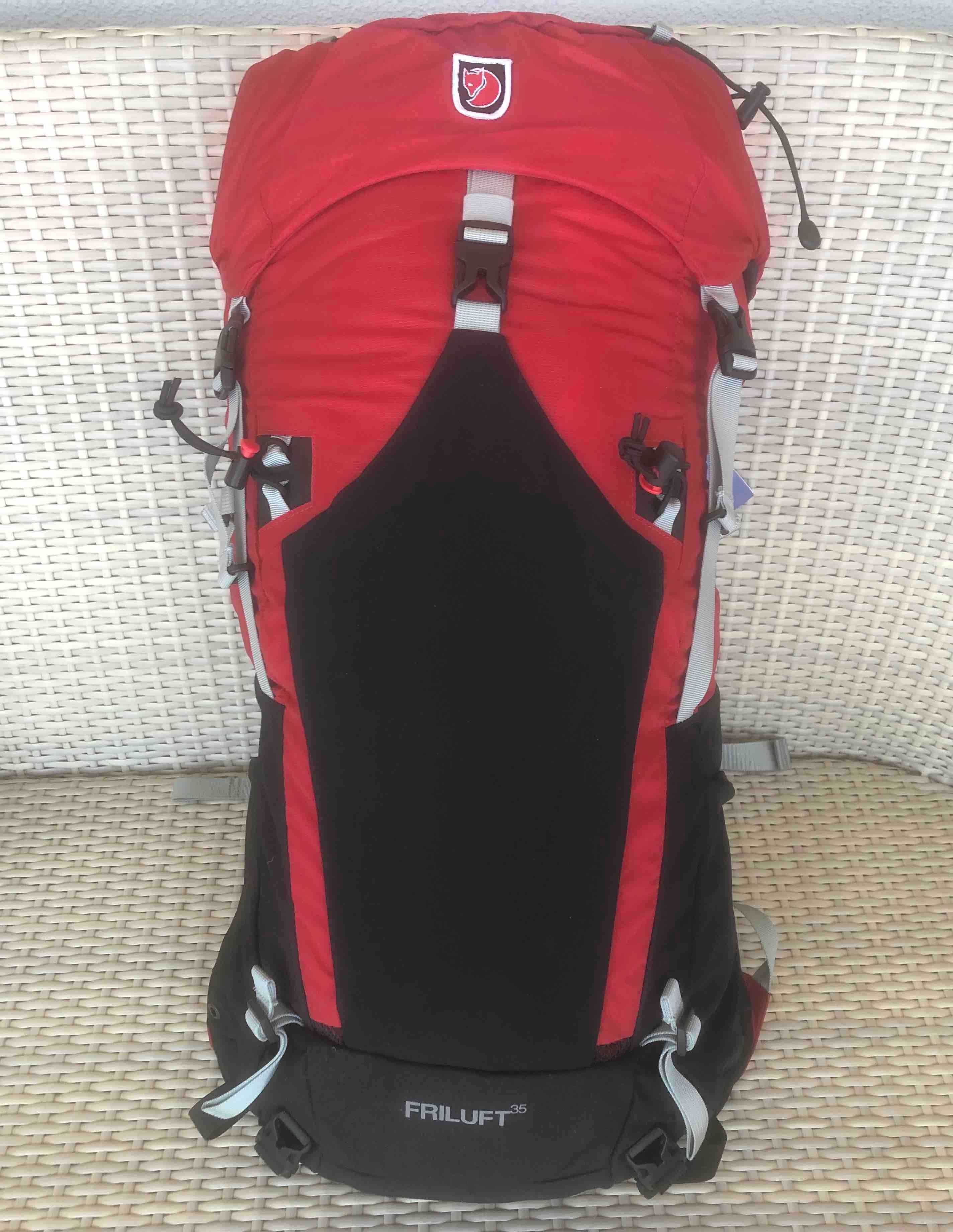 Топовый туристический рюкзак Black Diamond Fjällräven
