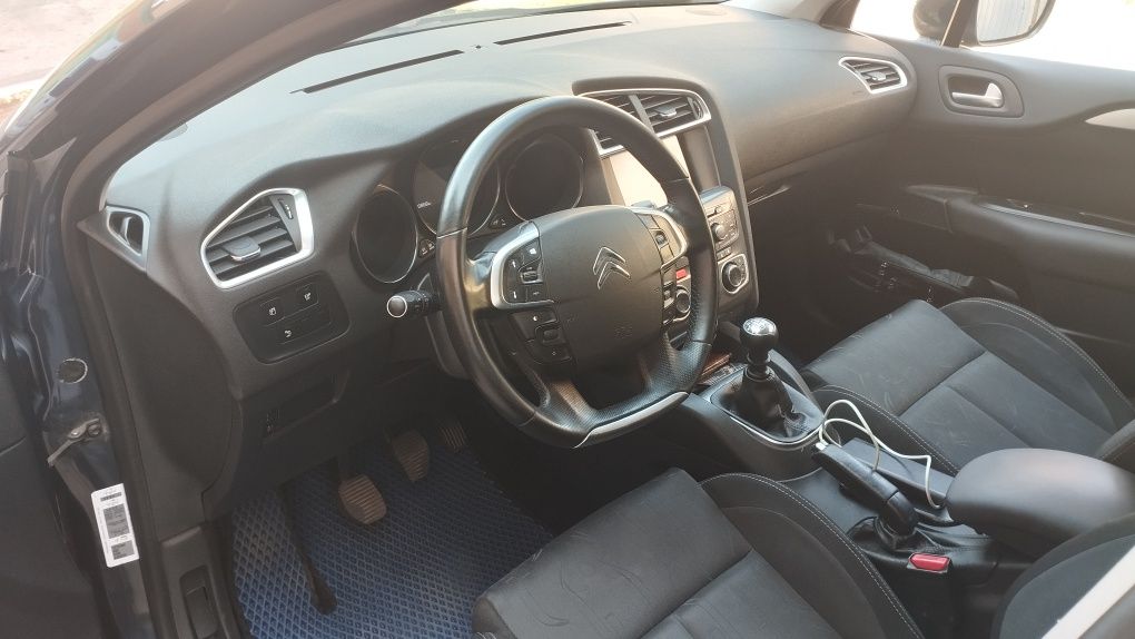 Citroen c4 2011 року