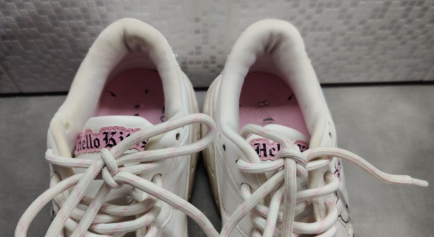 Buty Hello Kitty, Bershka, r.37