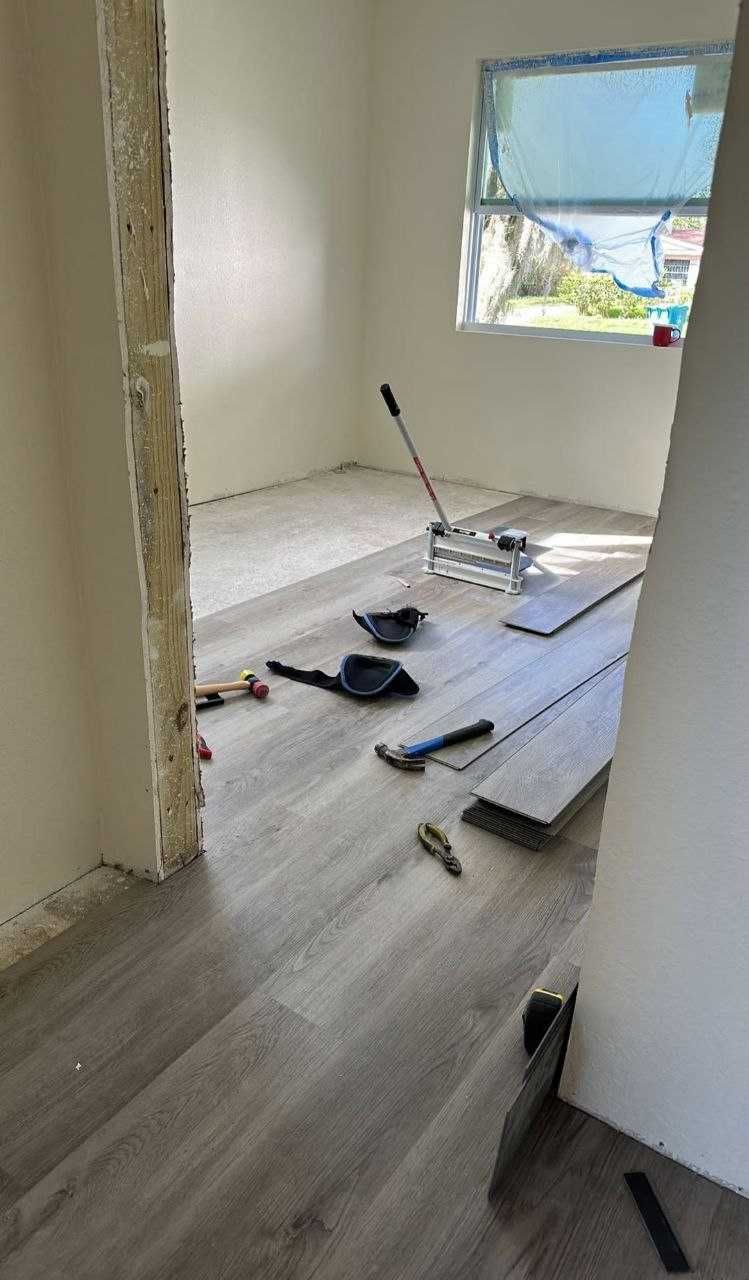 Chão Vinílico ou Laminado – Instalação com Acabamento Perfeito