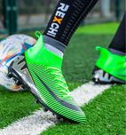 Korki lanki sakrpeta obuwie sportowe buty piłkarskie futbolówki