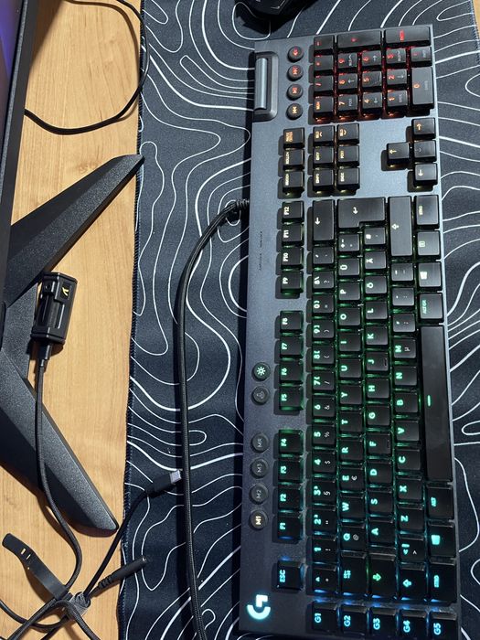 Продам клавіотуру Logitech G815