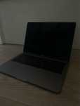 MacBook Pro 13” Świeżo wymieniona bateria