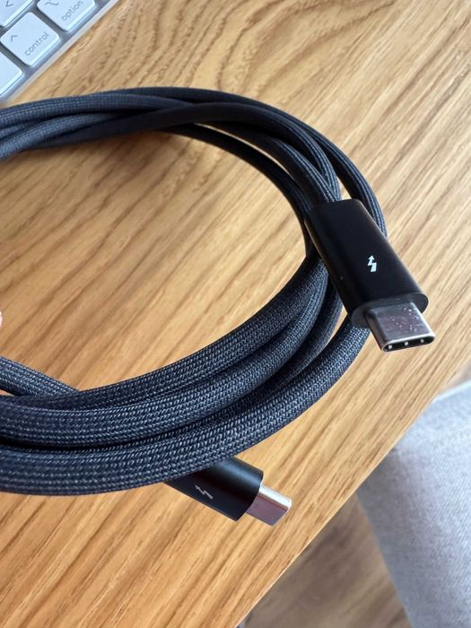 Cabo Apple Thunderbolt 4 Pro (1.8m)