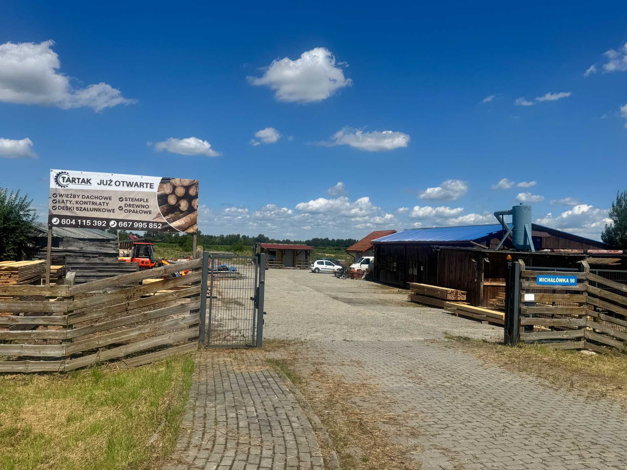 Drewno budowlane – krokwie, łaty, deski szalunkowe, podbitka