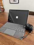 Microsoft Surface Go 2 com teclado