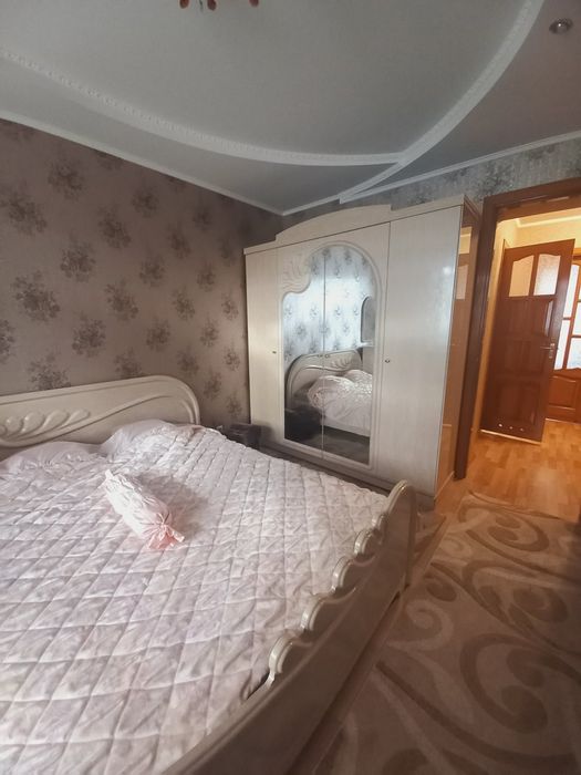 Здається чудова 2 кімната квартира на Поділля.