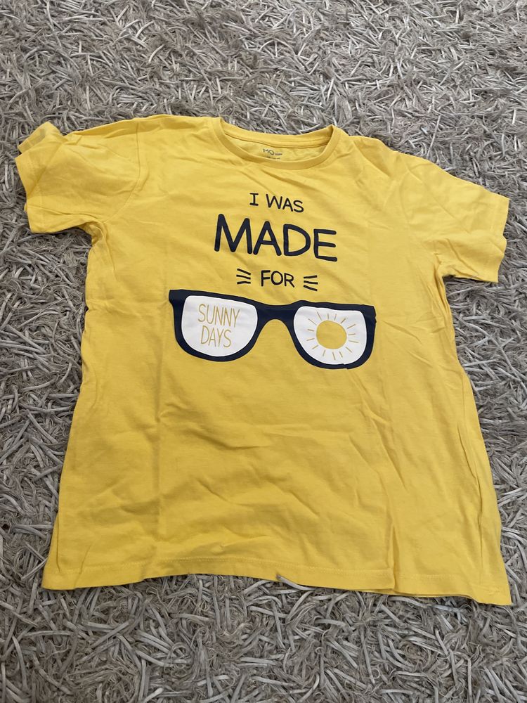 T-shirt amarela da MO