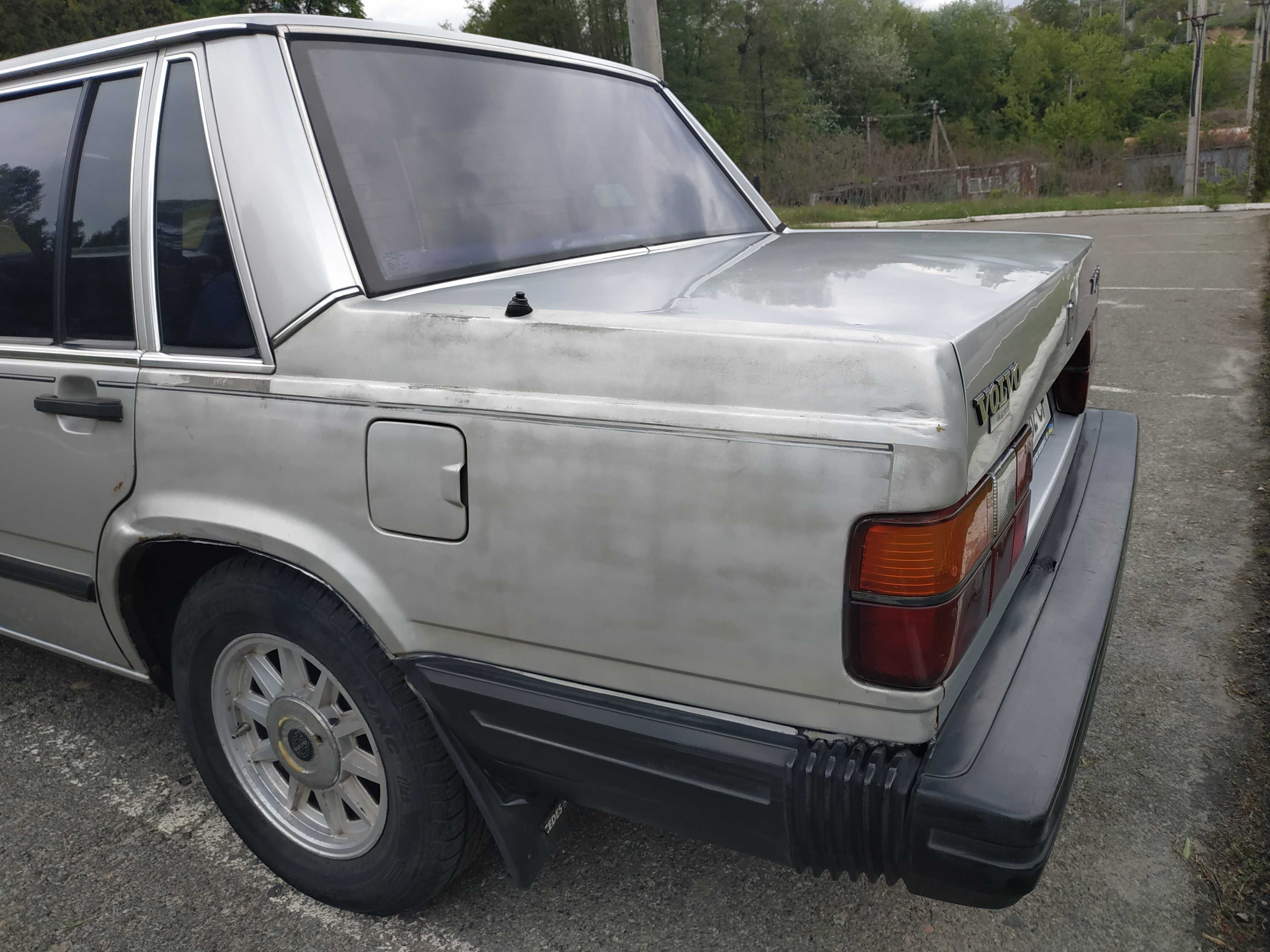 Продам Volvo 740