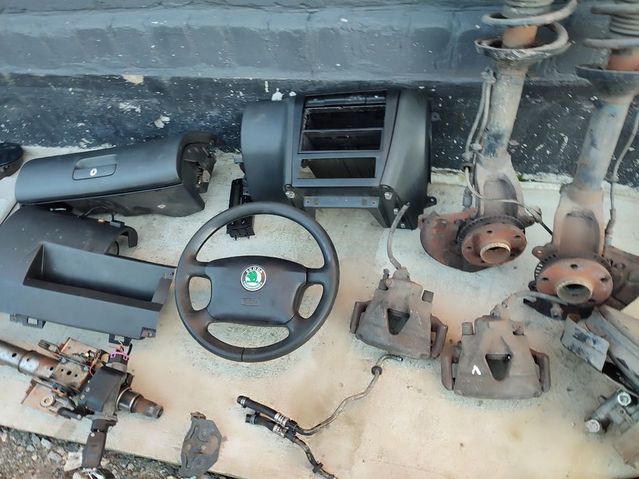 Компрессор кондиционера на Шкода Октавия Тур Гольф Skoda Octavia tour