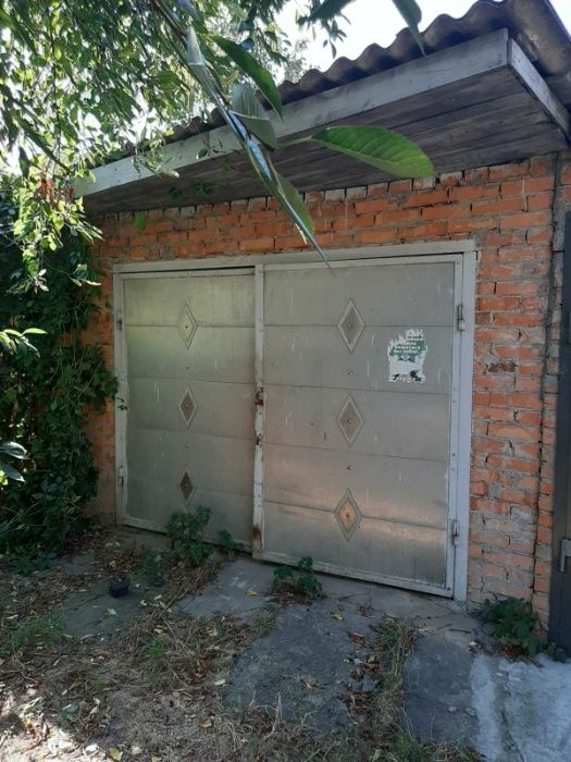 Продам ГАРАЖ-СКЛАД центр