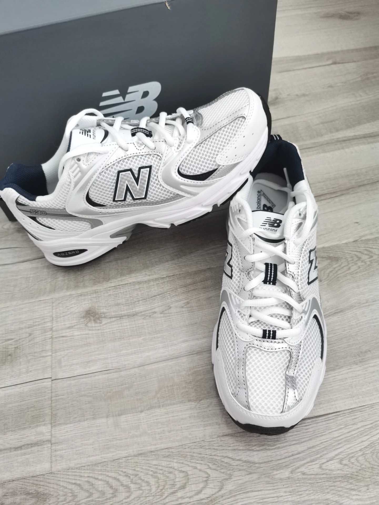 buty NewBalance530WhiteSilverNavy R.42
