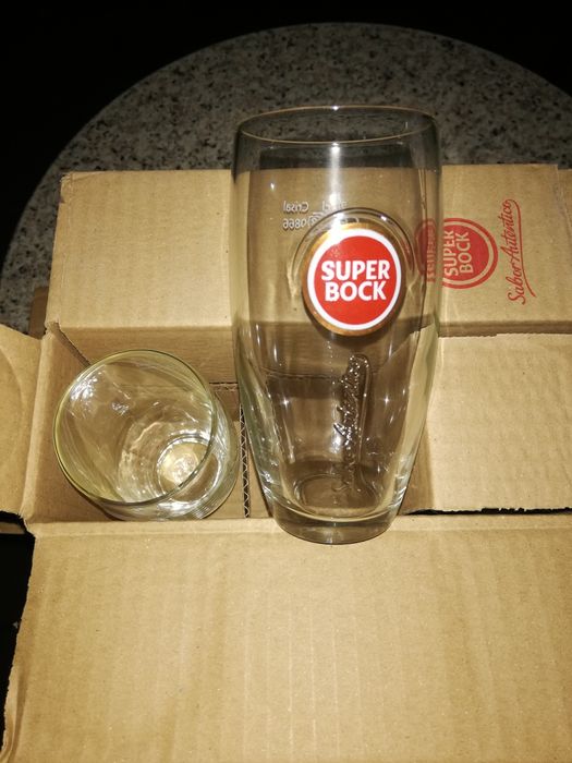 Varios Copos e de vários tamanhos