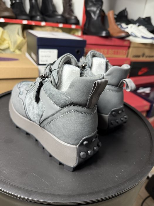 Зимові кросівки в нереально красивому кольорі від виробника Lonza