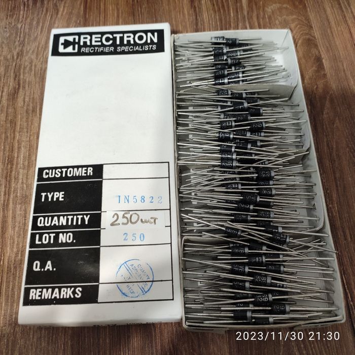 Диод 1N5822 Шотки 250шт для коллекци