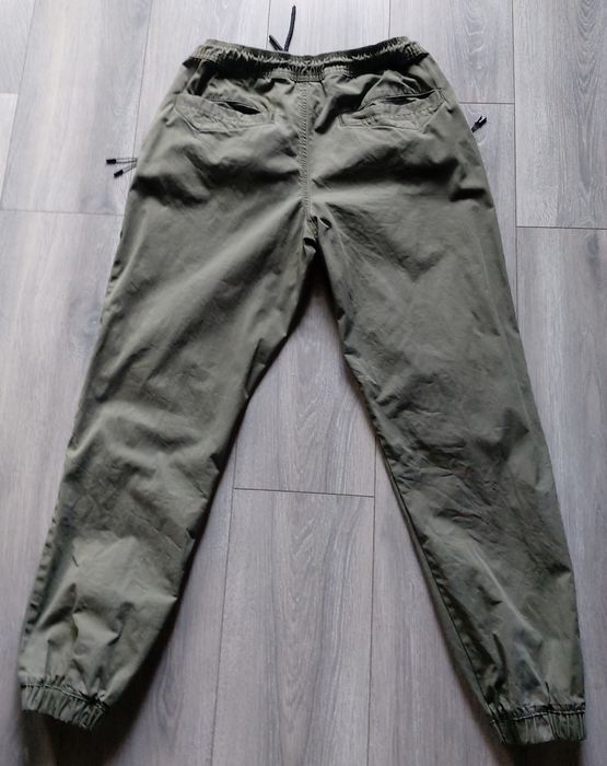 Фирменные джоггеры р. М