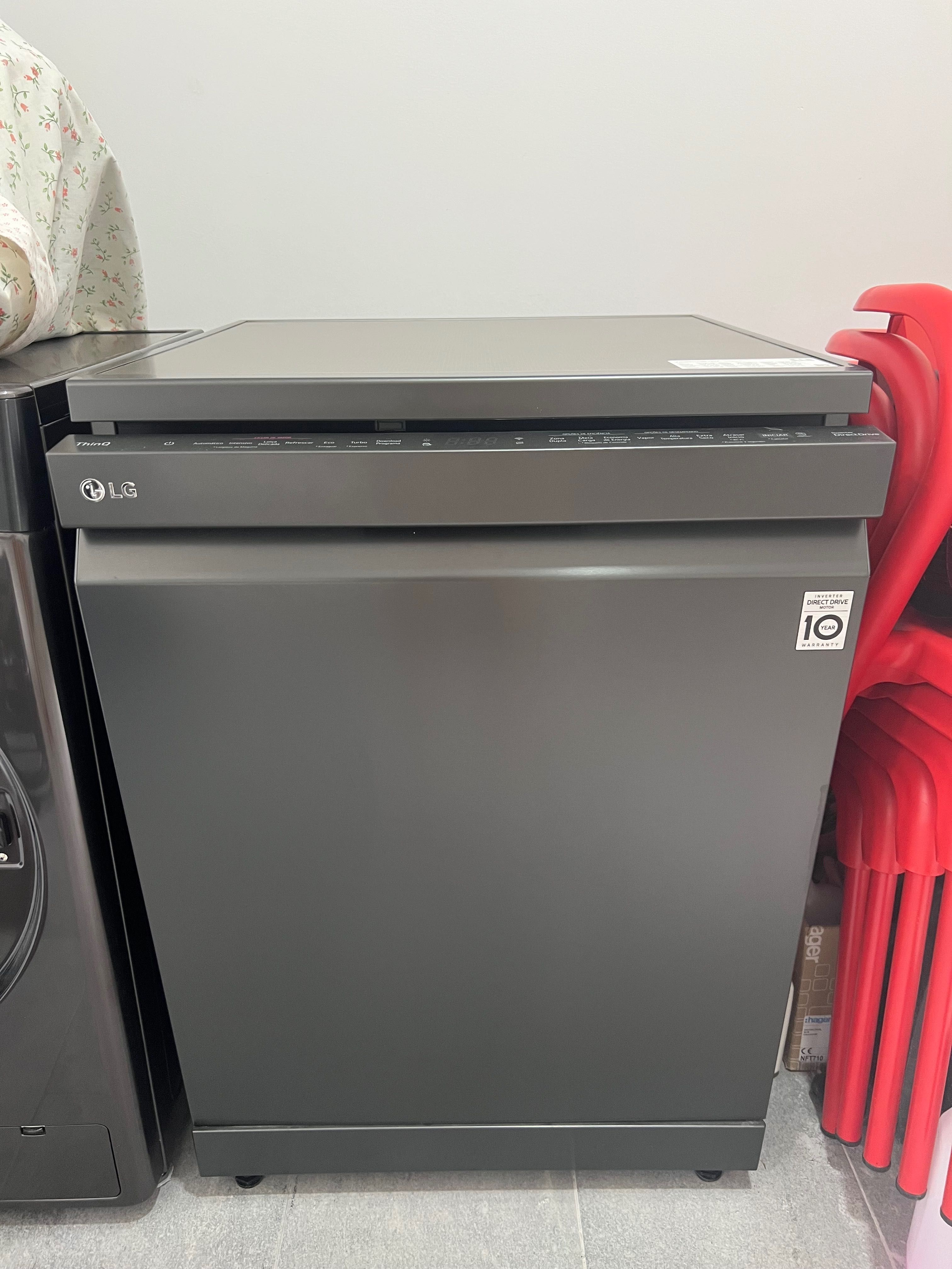 Máquina Loiça LG DF455HMS como nova 1,5 ano uso