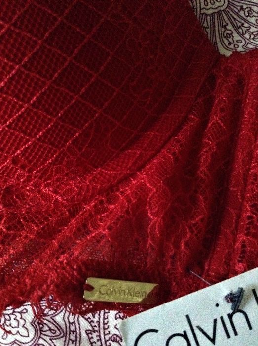 Lingerie vermelha Calvin Klein