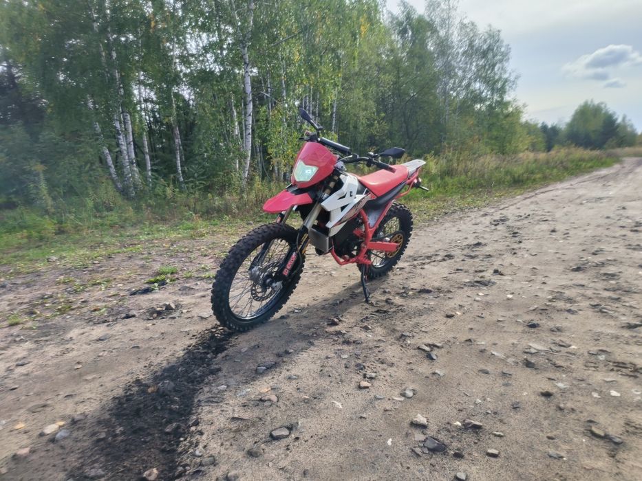 Elektric enduro (surron Stark varg)